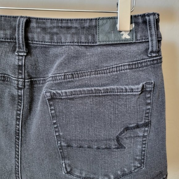 American Eagle Outfitters Hi-Rise Shortie Black Denim Jean Shorts - Picture 10 of 16